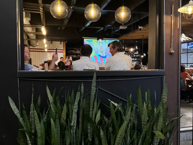 Partidos de Fútbol en Restaurante Denver